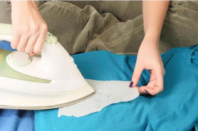 Odstraňovanie vosku zo sviečky z látky