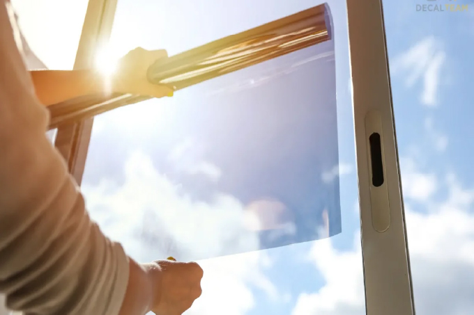 izolácia okien za pomoci fólie. Tónovanie skiel