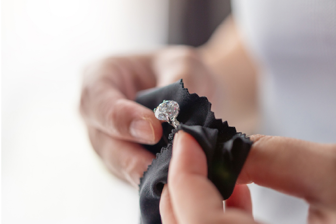 Aké šperky možno čistiť alkoholom