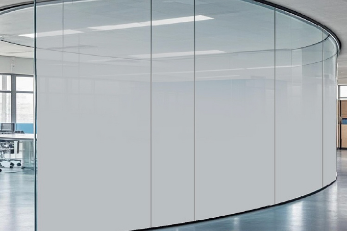 Matné sklo pre zakrivené povrchy