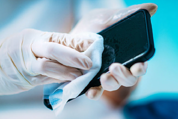 izopropylalkohol na čistenie techniky