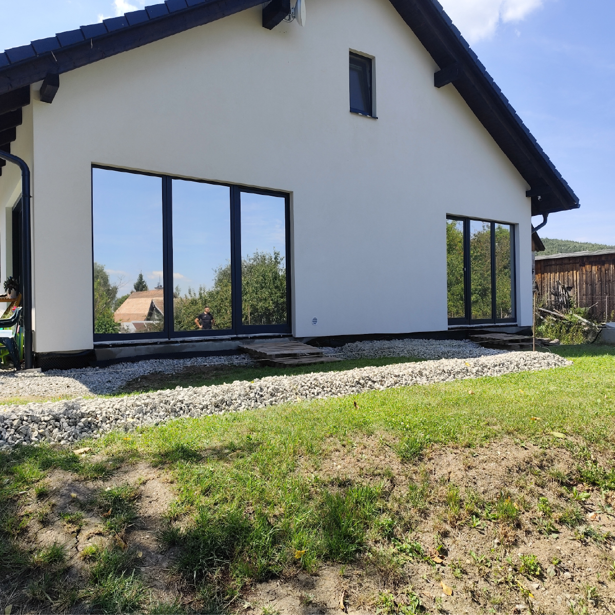 7 výhod aplikácie polepu rezidenčných okenných fólií